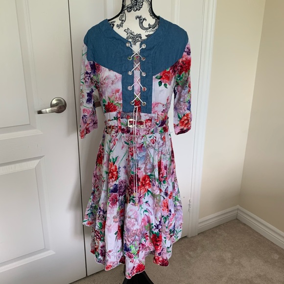 Vintage floral dress - Picture 1 of 3